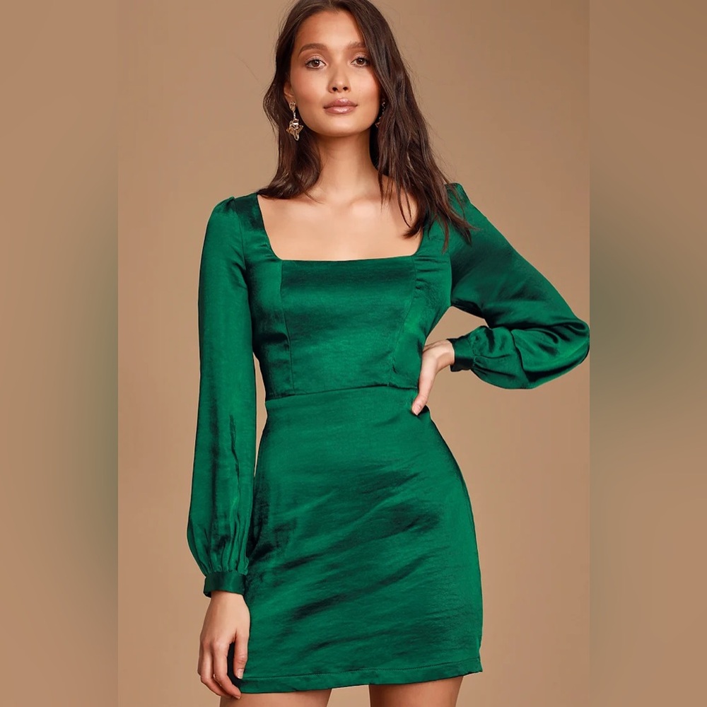 Lulu's Emerald Long Sleeve Dress